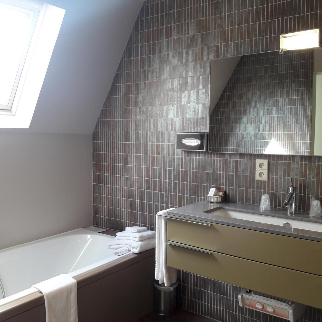 Hotel Recour Poperinge Exterior foto